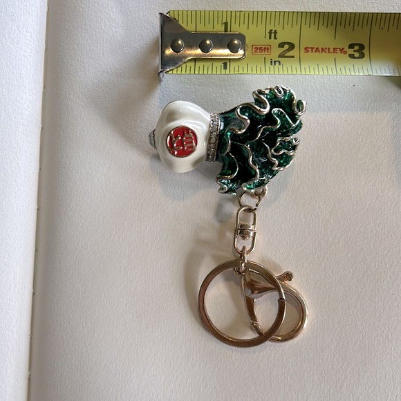 Feng Shui Cabbage Key Chain - Picture 1 of 3